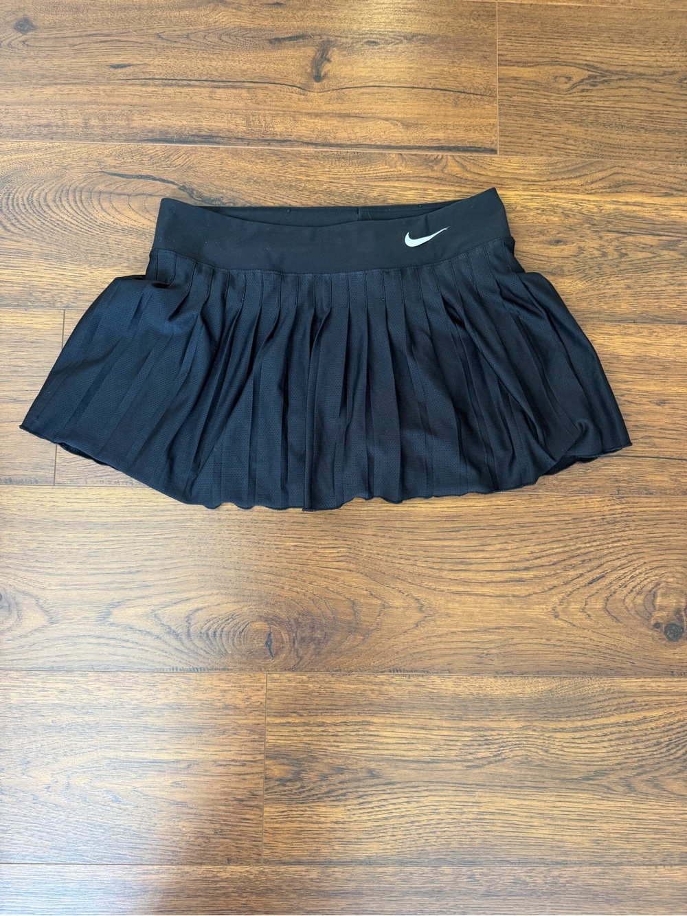 Nike Black Pleated Tennis Skirt with Swoosh